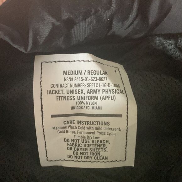 US Army FullZip Jacket‎ - Picture 3 of 4